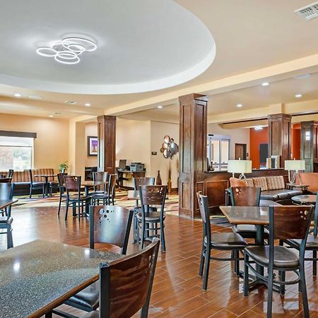 Best Western Plus Goliad Inn & Suites Bagian luar foto