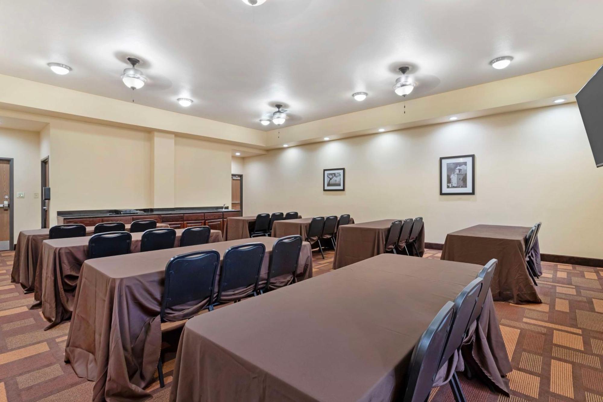 Best Western Plus Goliad Inn & Suites Bagian luar foto