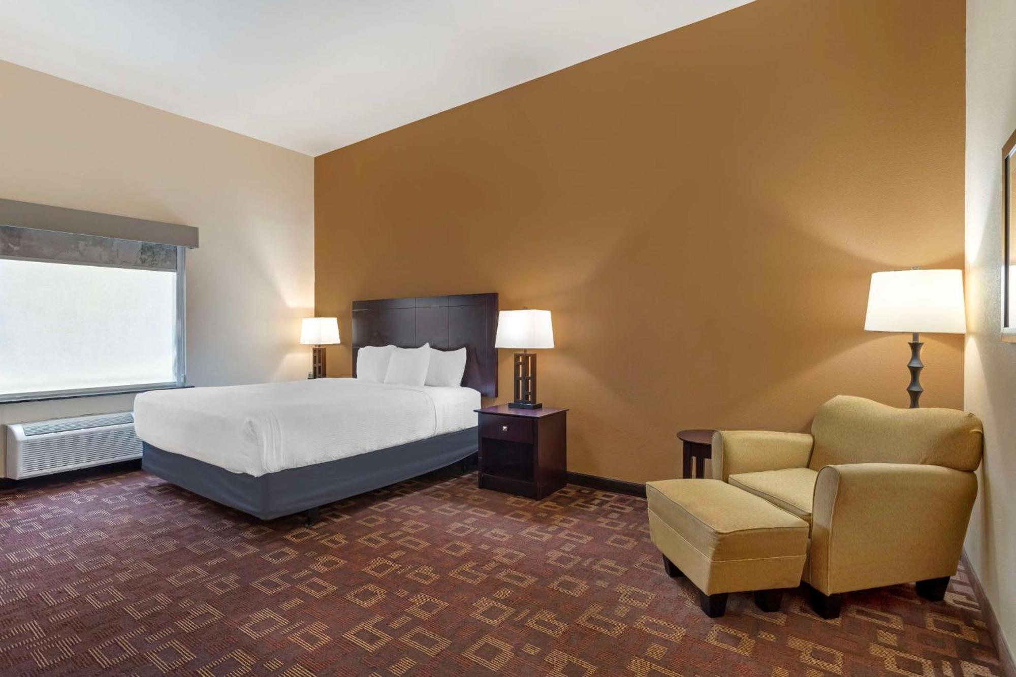 Best Western Plus Goliad Inn & Suites Bagian luar foto