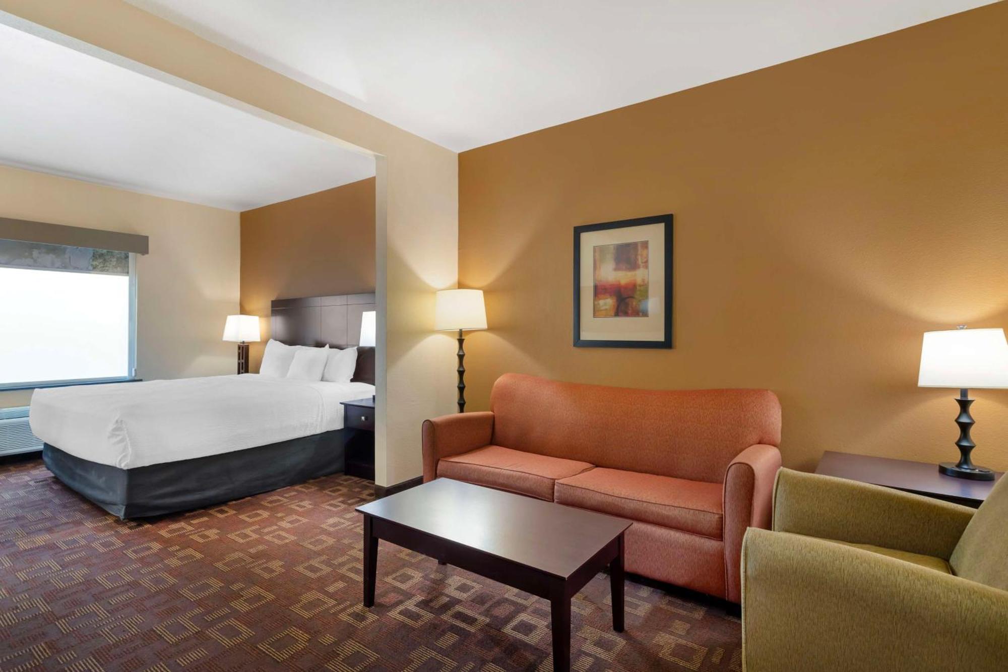 Best Western Plus Goliad Inn & Suites Bagian luar foto