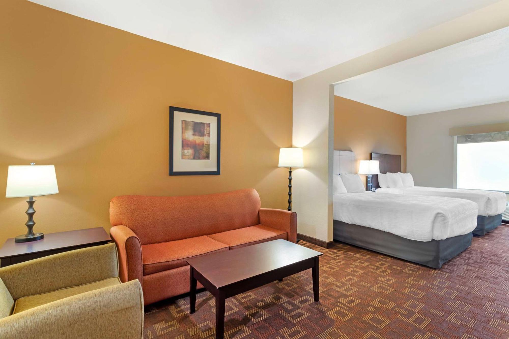 Best Western Plus Goliad Inn & Suites Bagian luar foto