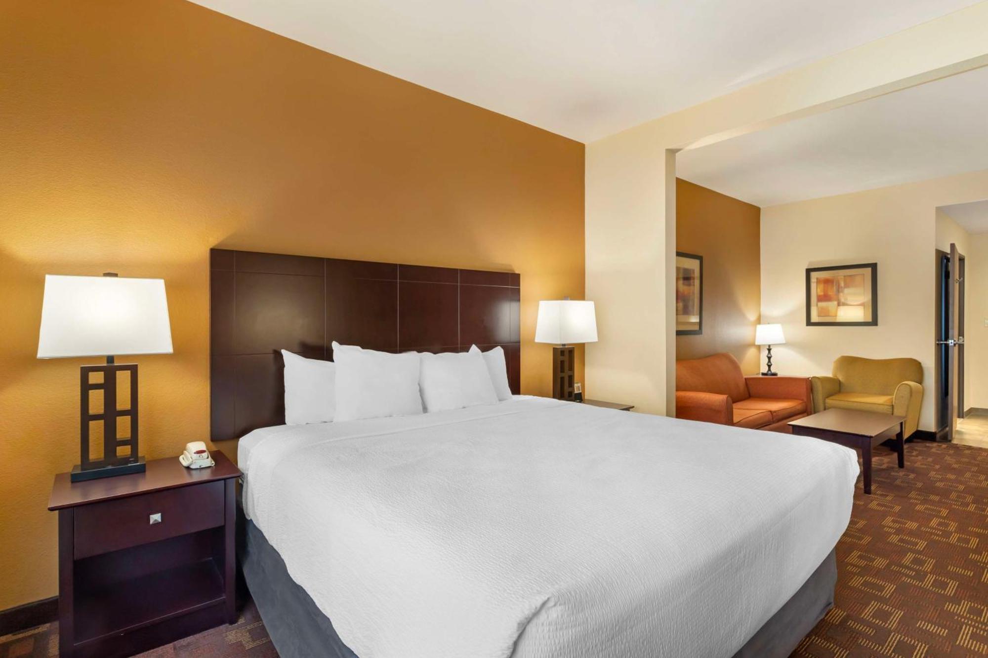 Best Western Plus Goliad Inn & Suites Bagian luar foto